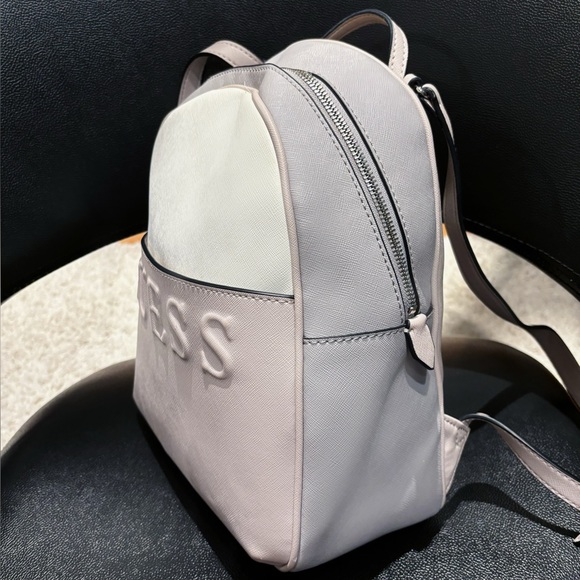 Guess backpack 3 toned - Picture 3 of 7